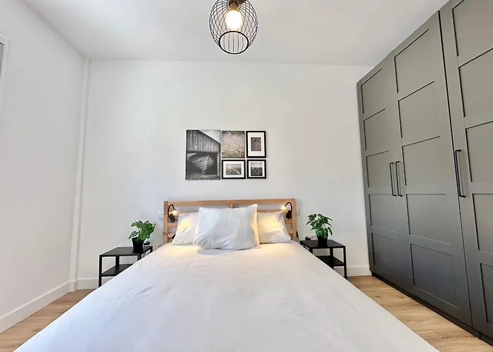 Seashell Serene Escape Apartment *